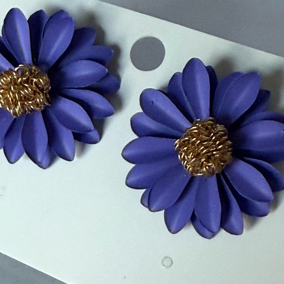 Fashion Jewelry Purple and Gold Floral Earrings - Picture 2 of 3